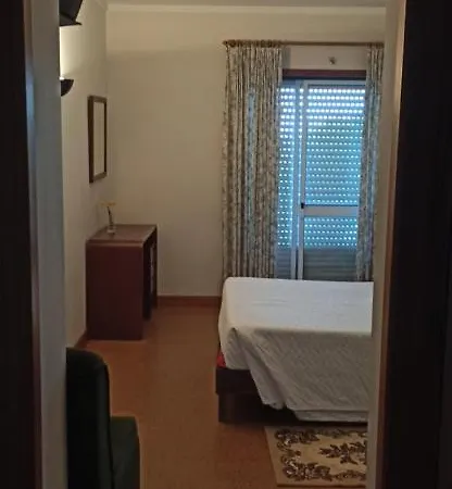 招待所 Pensao Continental Machado