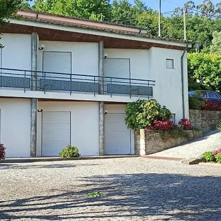 Pensao Continental Machado * Caldelas