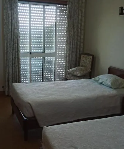 Pensao Continental Machado 3* 칼데라스